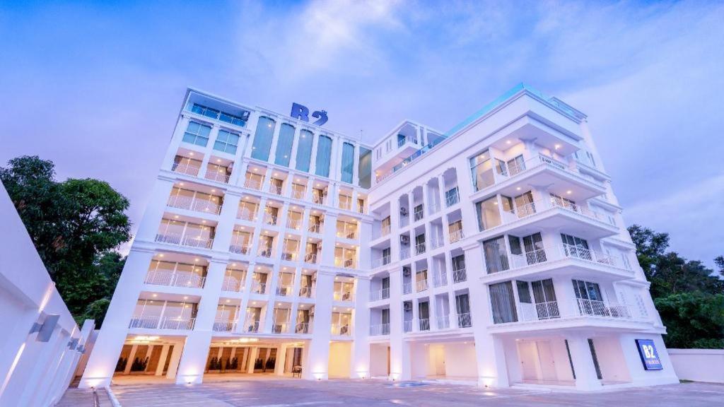 B2 Phuket Premier Hotel Patong Eksteriør billede